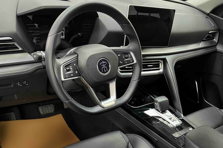 Used BYD Song Pro 2019 1.5T Automatic Elite Edition Interior 6