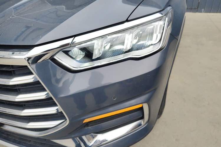 Used BYD Song Pro 2019 1.5T Automatic Luxury Model Left Front Headlight