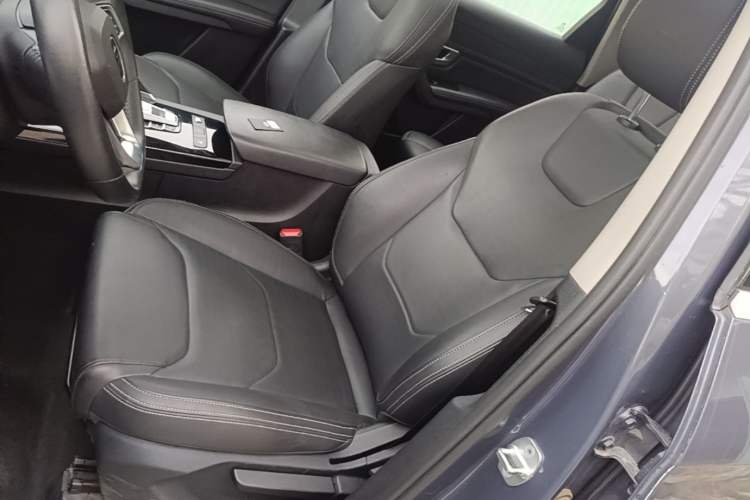 Used BYD Song Pro 2019 1.5T Automatic Elite Edition Left Front Seat