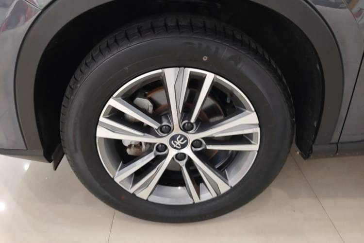 Used BYD Song Pro 2019 1.5T Automatic Luxury Model Left Front Wheel Hub