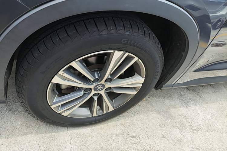 Used BYD Song Pro 2019 1.5T Automatic Elite Edition Left Front Wheel Hub