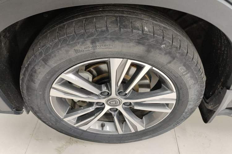 Used BYD Song Pro 2019 1.5T Automatic Luxury Model Left Front Wheel Hub