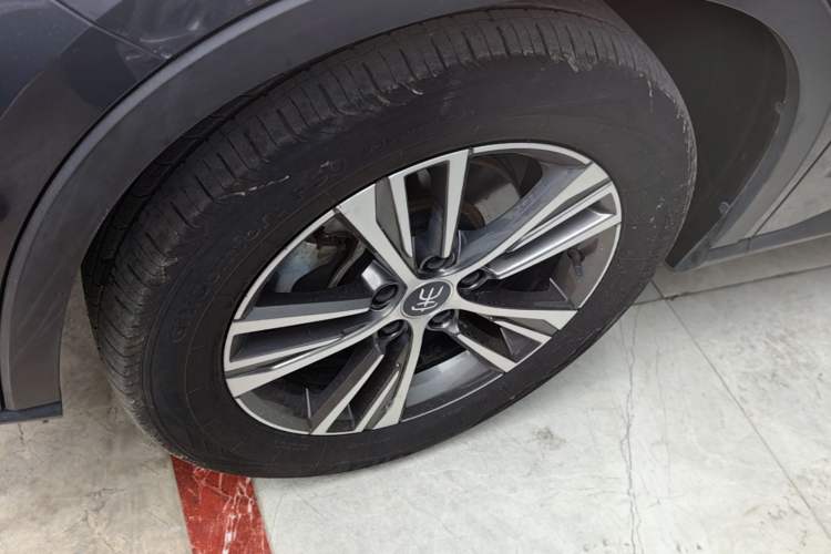 Used BYD Song Pro 2019 1.5T Automatic Luxury Model Left Front Wheel Hub