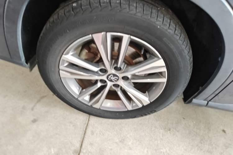 Used BYD Song Pro 2019 1.5T Automatic Luxury Model Left Front Wheel Hub