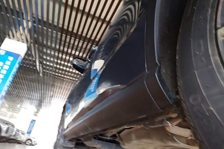 Used BYD Song Pro 2019 1.5T Automatic Elite Edition Left Side Sill