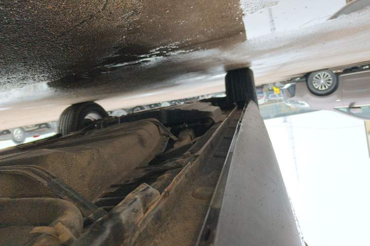 Used BYD Song Pro 2019 1.5T Automatic Elite Edition Left Side Sill