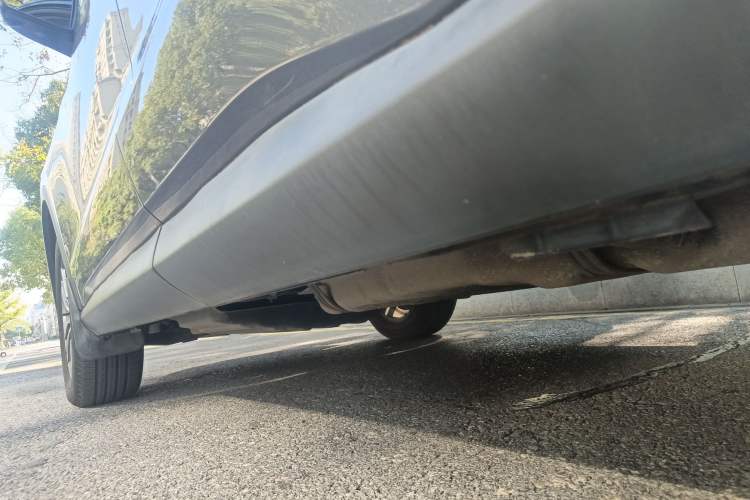 Used BYD Song Pro 2019 1.5T Automatic Luxury Model Left Side Sill