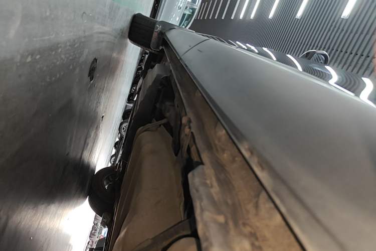 Used BYD Song Pro 2019 1.5T Automatic Prestige Model Left Side Sill