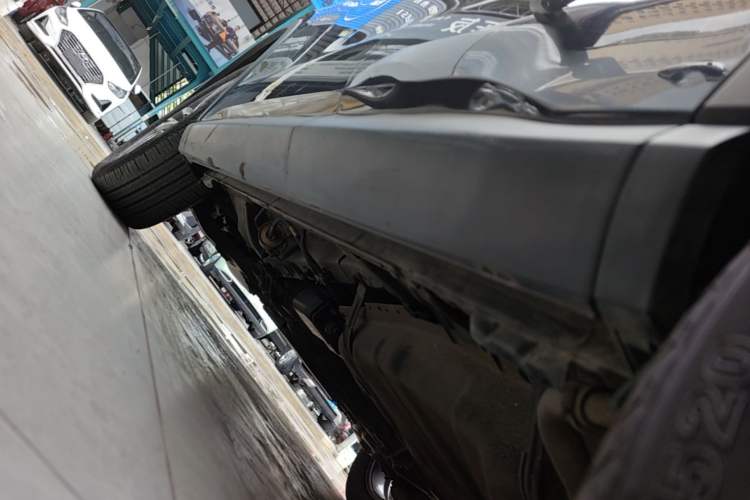 Used BYD Song Pro 2019 1.5T Automatic Luxury Model Left Side Sill