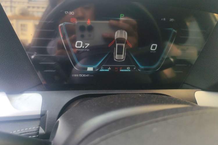 Used BYD Song Pro 2019 1.5T Automatic Luxury Model Odometer Close Up