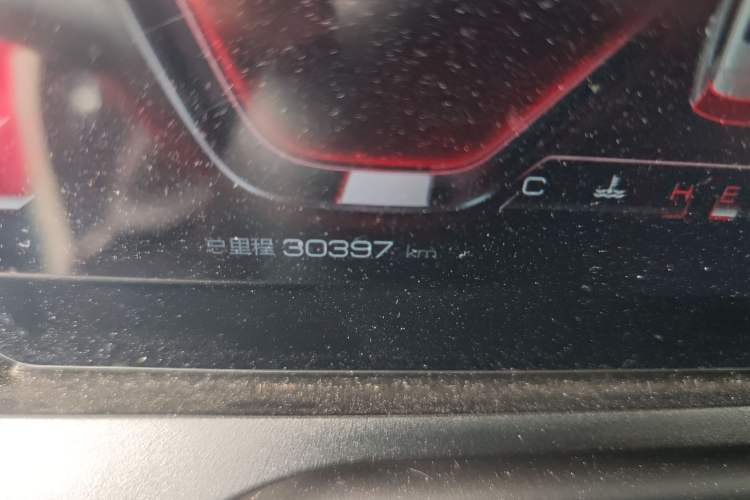 Used BYD Song Pro 2019 1.5T Automatic Elite Edition Odometer Close Up