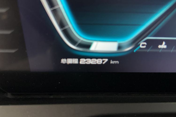 Used BYD Song Pro 2019 1.5T Automatic Elite Edition Odometer Close Up