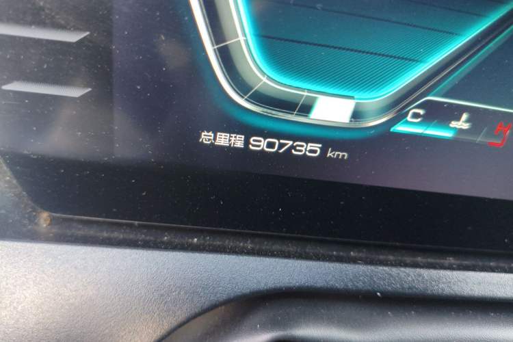 Used BYD Song Pro 2019 1.5T Automatic Elite Edition Odometer Close Up