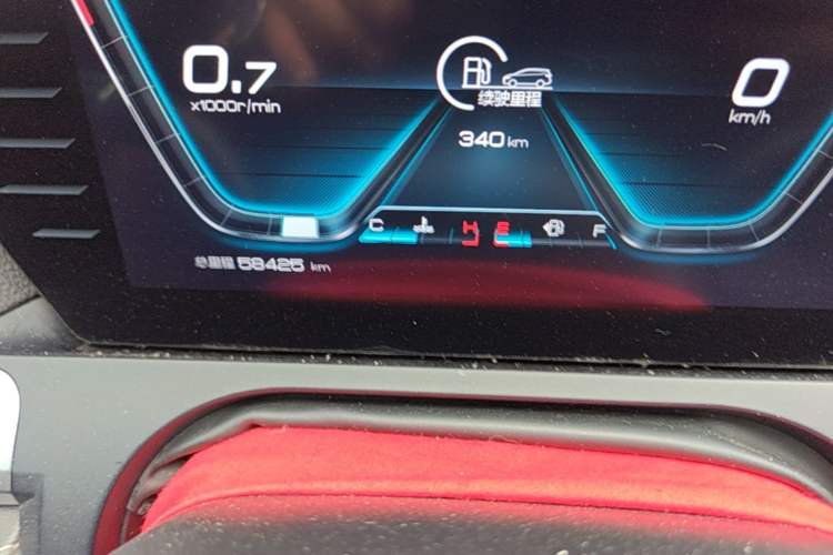 Used BYD Song Pro 2019 1.5T Automatic Elite Edition Odometer Close Up