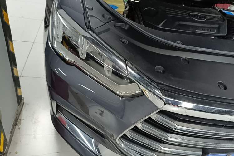 Used BYD Song Pro 2019 1.5T Automatic Elite Edition Right Front Headlight