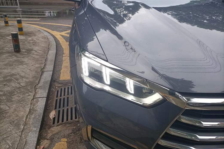 Used BYD Song Pro 2019 1.5T Automatic Prestige Model Right Front Headlight