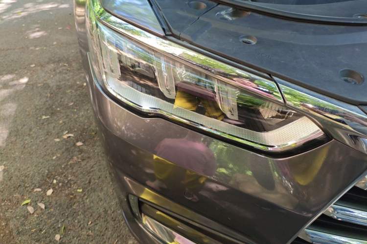 Used BYD Song Pro 2019 1.5T Automatic Prestige Model Right Front Headlight