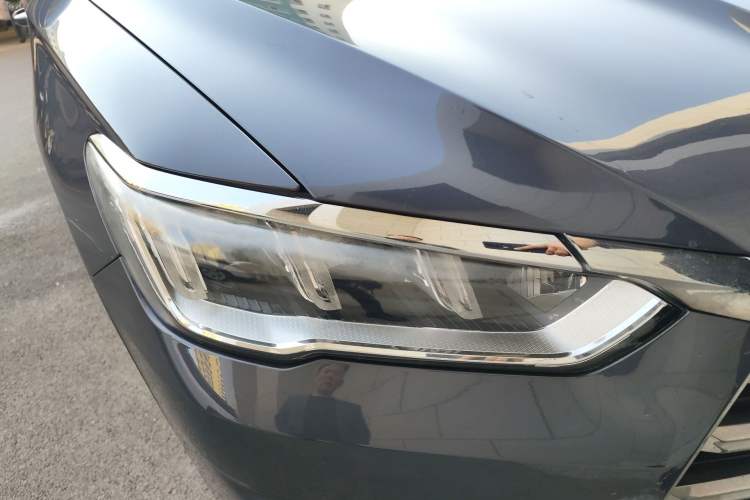 Used BYD Song Pro 2019 1.5T Automatic Luxury Model Right Front Headlight