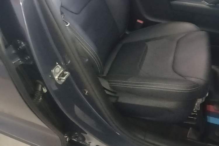 Used BYD Song Pro 2019 1.5T Automatic Elite Edition Right Front Seat