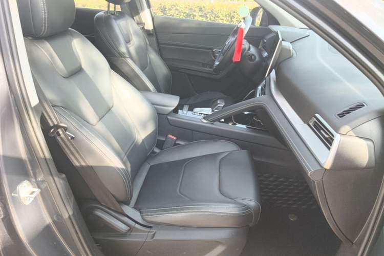 Used BYD Song Pro 2019 1.5T Automatic Elite Edition Right Front Seat