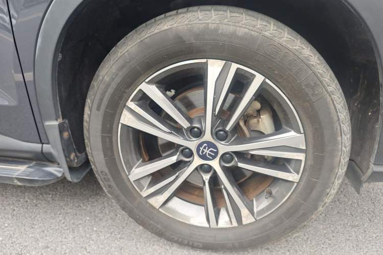 Used BYD Song Pro 2019 1.5T Automatic Prestige Model Right Front Wheel Hub