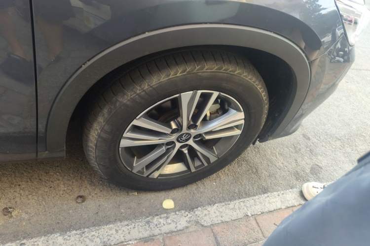 Used BYD Song Pro 2019 1.5T Automatic Luxury Model Right Front Wheel Hub
