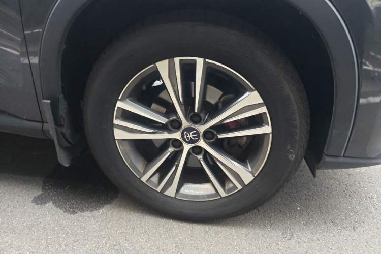 Used BYD Song Pro 2019 1.5T Automatic Luxury Model Right Front Wheel Hub