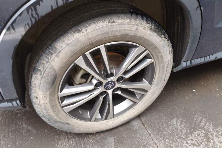 Used BYD Song Pro 2019 1.5T Automatic Elite Edition Right Front Wheel Hub