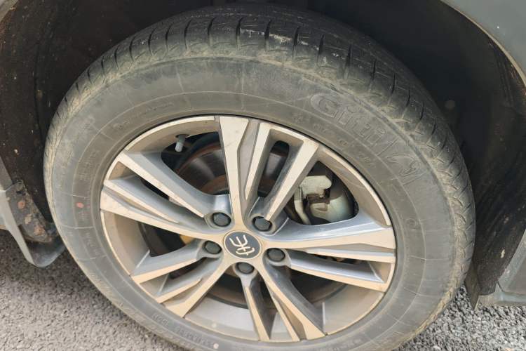 Used BYD Song Pro 2019 1.5T Automatic Elite Edition Right Front Wheel Hub
