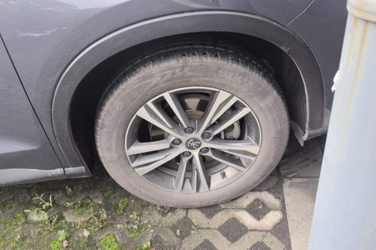 Used BYD Song Pro 2019 1.5T Automatic Prestige Model Right Front Wheel Hub
