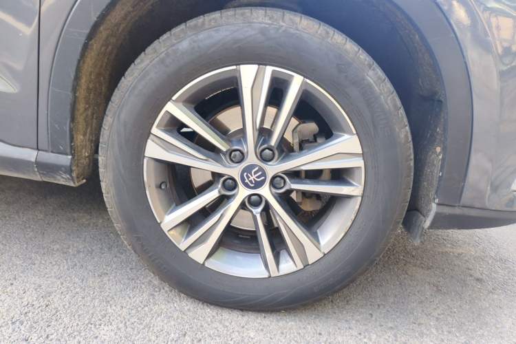 Used BYD Song Pro 2019 1.5T Automatic Elite Edition Right Front Wheel Hub
