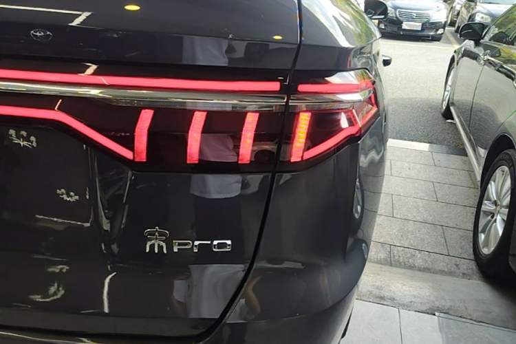 Used BYD Song Pro 2019 1.5T Automatic Luxury Model Right Rear Taillight
