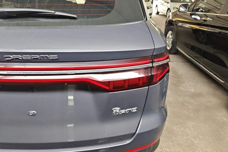 Used BYD Song Pro 2019 1.5T Automatic Elite Edition Right Rear Taillight
