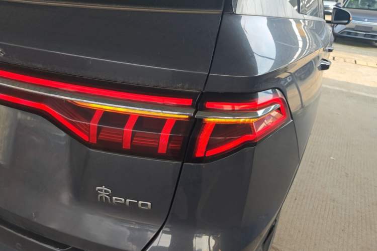 Used BYD Song Pro 2019 1.5T Automatic Luxury Model Right Rear Taillight