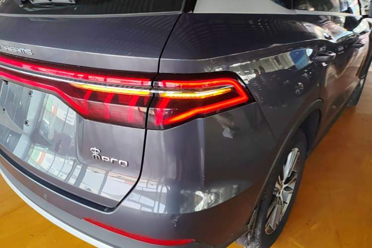 Used BYD Song Pro 2019 1.5T Automatic Elite Edition Right Rear Taillight