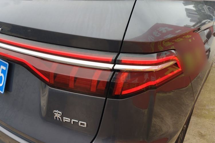 Used BYD Song Pro 2019 1.5T Automatic Elite Edition Right Rear Taillight