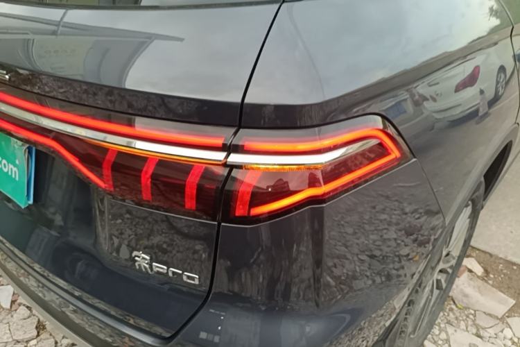 Used BYD Song Pro 2019 1.5T Automatic Elite Edition Right Rear Taillight