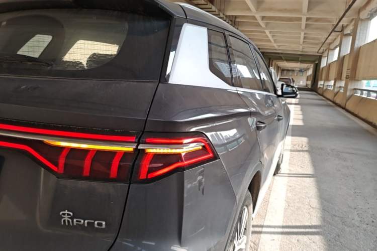 Used BYD Song Pro 2019 1.5T Automatic Prestige Model Right Rear Taillight