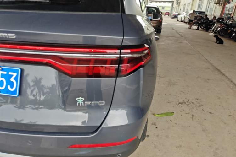 Used BYD Song Pro 2019 1.5T Automatic Luxury Model Right Rear Taillight