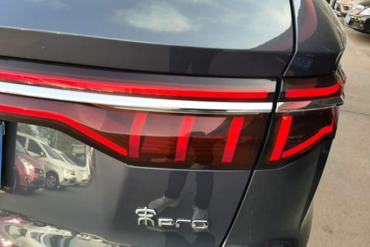 Used BYD Song Pro 2019 1.5T Automatic Luxury Model Right Rear Taillight