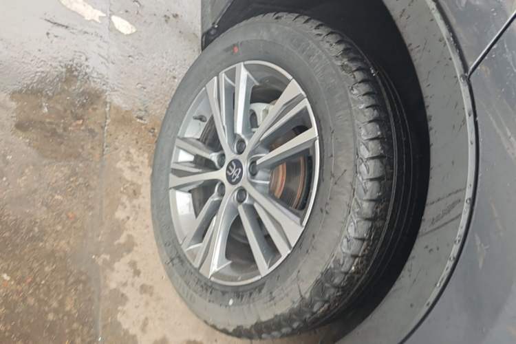 Used BYD Song Pro 2019 1.5T Automatic Elite Edition Right Rear Wheel Hub
