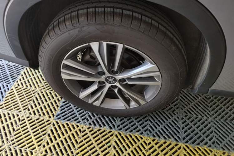Used BYD Song Pro 2019 1.5T Automatic Luxury Model Right Rear Wheel Hub