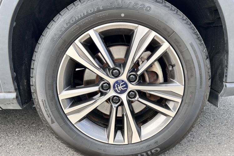 Used BYD Song Pro 2019 1.5T Automatic Elite Edition Right Rear Wheel Hub