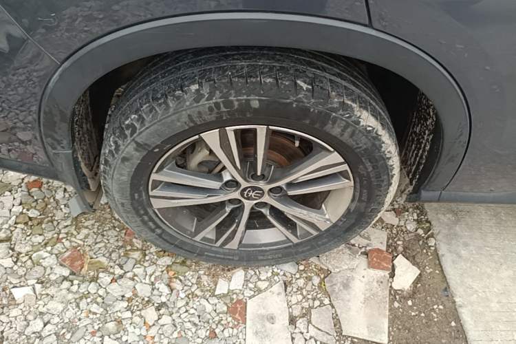 Used BYD Song Pro 2019 1.5T Automatic Elite Edition Right Rear Wheel Hub