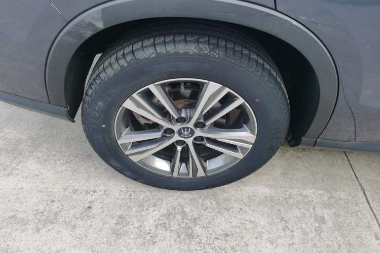 Used BYD Song Pro 2019 1.5T Automatic Luxury Model Right Rear Wheel Hub