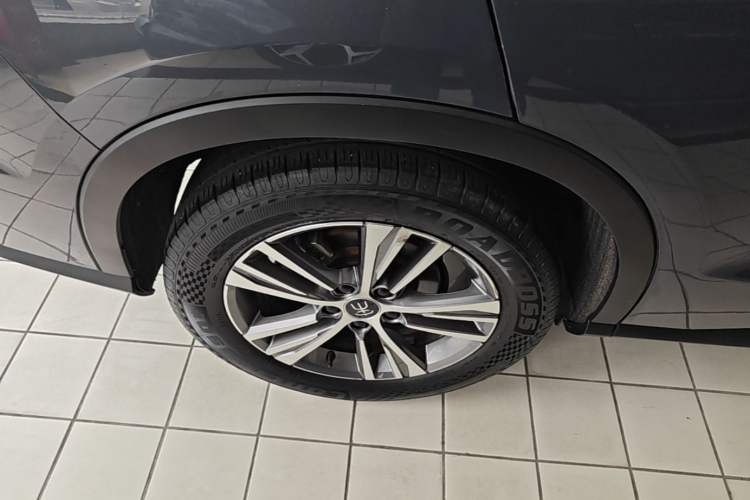 Used BYD Song Pro 2019 1.5T Automatic Luxury Model Right Rear Wheel Hub