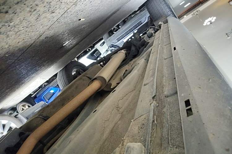 Used BYD Song Pro 2019 1.5T Automatic Luxury Model Right Side Sill