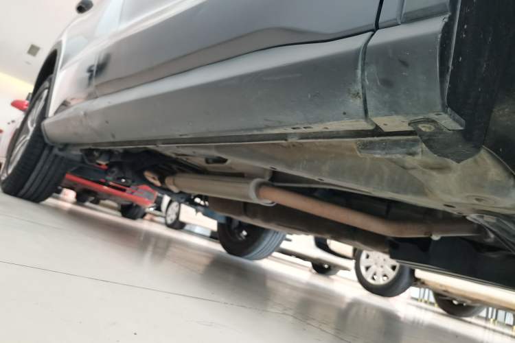Used BYD Song Pro 2019 1.5T Automatic Elite Edition Right Side Sill