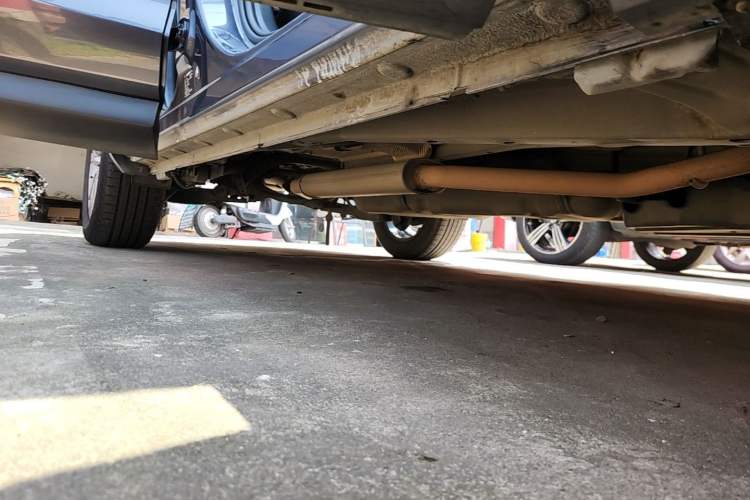 Used BYD Song Pro 2019 1.5T Automatic Luxury Model Right Side Sill