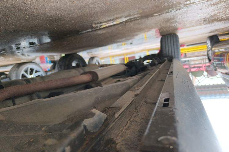 Used BYD Song Pro 2019 1.5T Automatic Elite Edition Right Side Sill